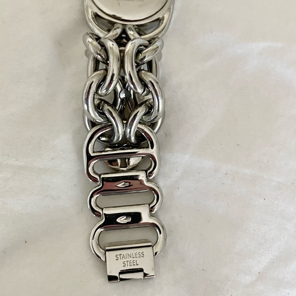 SOLD ❤️❤️❤️💯 Authentic D&G Watch with Lock & Key - Picture 8 of 11